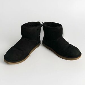 UGG LADIES BLACK FAUX SUEDE FUR LINED WINTER ANKLE SNOW BOOTS Size 9